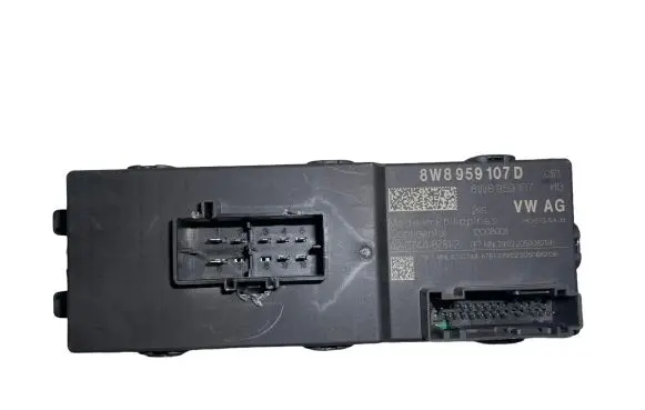 Audi A5 Tailgate/trunk control unit/module 8W8959107D