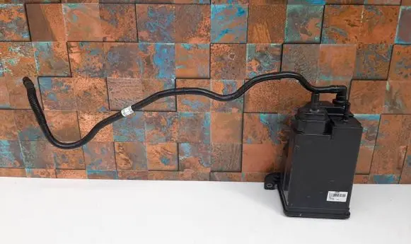 BMW X6M G06 F96 Active carbon filter fuel vapour canister 7475444 16137475444