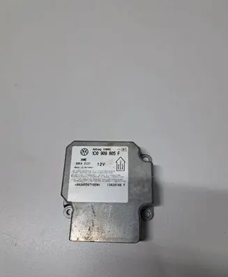 Volkswagen Golf IV Airbag control unit/module 1C0909605F 13020108F 5WK43131