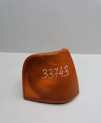 Audi 100 200 5000 C3 Front indicator light 443953050