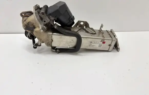BMW 5 F10 F11 EGR valve cooler 7810751 781075106 877012