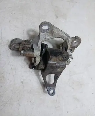 Mazda 6 Engine mount bracket 