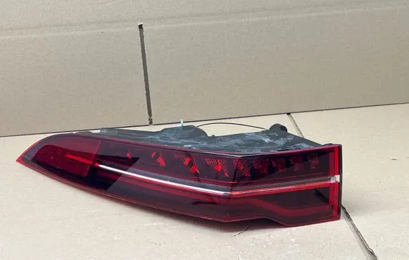 Jaguar I-Pace Rear/tail lights J9D313405 0020641006