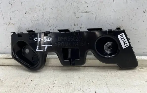 Mazda CX-30 Rear bumper mounting bracket dfr5502j1