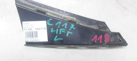 Front bumper mounting bracket