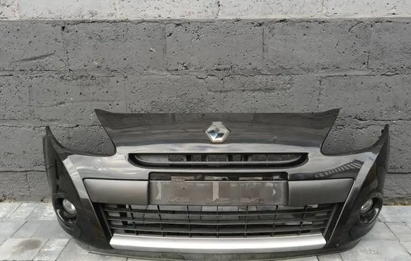Renault Clio III Front bumper 8200799935