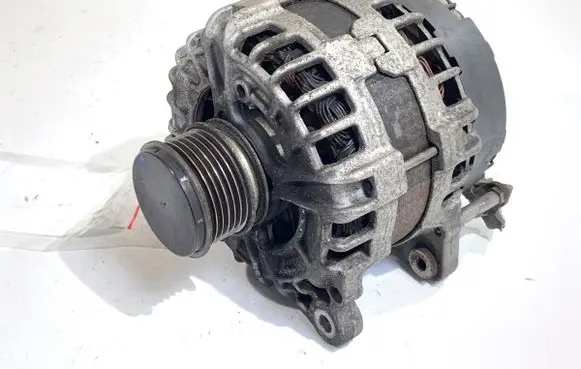 Seat Alhambra (Mk2) Generator/alternator 03L903024F