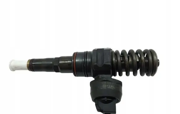 Audi A4 S4 B6 8E 8H Fuel injector 038130073AR