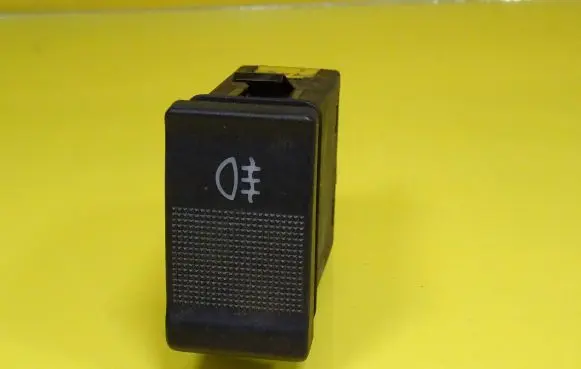 Fog light switch