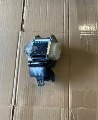 Audi Q7 4M Front seatbelt 4M0857812B
