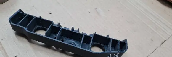 Audi A5 Fender mounting bracket 8W6853922A
