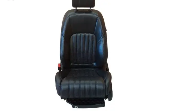 Jaguar F-Pace Front driver seat
