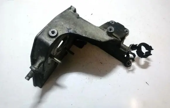 Alfa Romeo 156 Engine mounting bracket 46474546