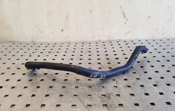 Volvo XC90 Engine coolant pipe/hose