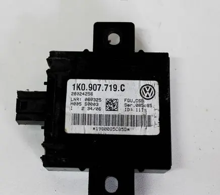 Volkswagen Golf V Other devices 1K0907719C