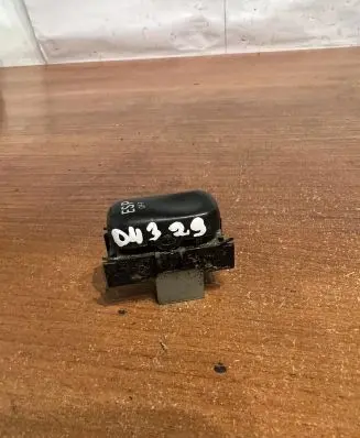 Mercedes-Benz E W210 Other switches/knobs/shifts 2108213551 D4329