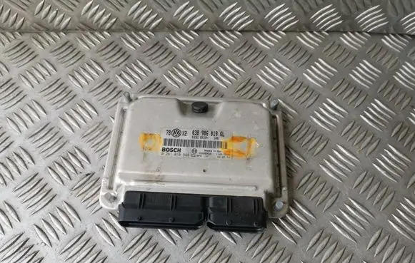 Volkswagen PASSAT B5 Engine control unit/module 038906019GL 0281010944