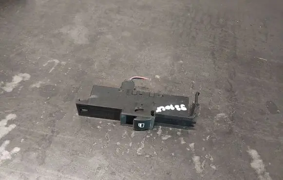 BMW 3 E46 Electric window control switch 8381511 61318381511