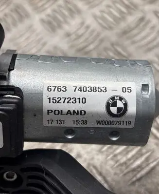 BMW 5 G30 G31 G38 Rear window wiper motor 7403853
