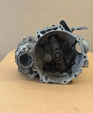 Volkswagen PASSAT B6 Manual 6 speed gearbox LHP