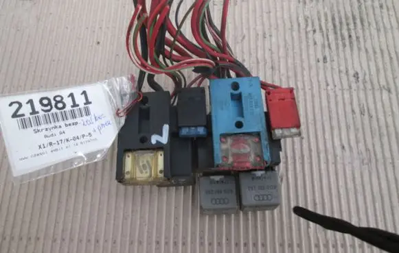 Audi A4 S4 B5 8D Fuse box set