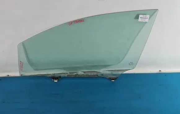 Toyota Auris 150 Front door window glass four-door IMPRK1555639