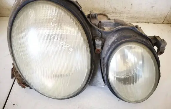 Mercedes-Benz CLK A208 C208 Headlight/headlamp 147552