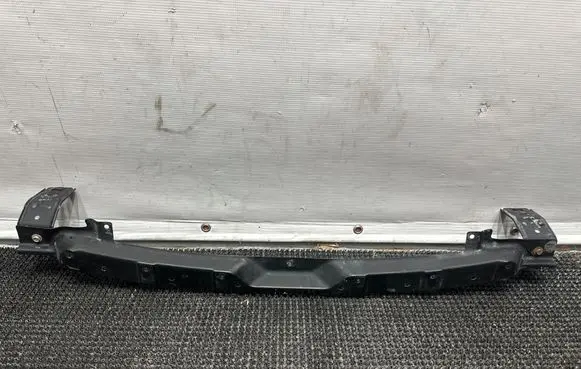 Top upper radiator support slam panel