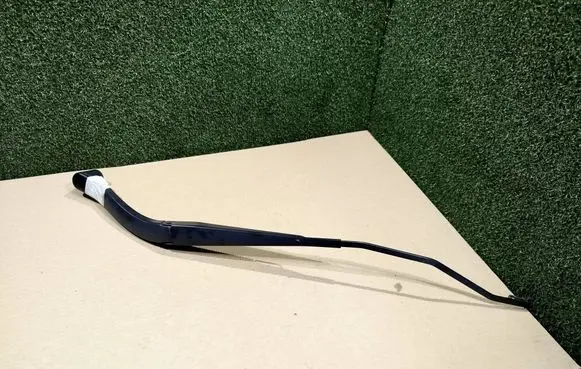 Renault Koleos II Front wiper blade arm 288814089R