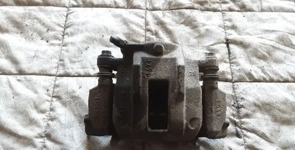 Mercedes-Benz A W168 Front brake caliper