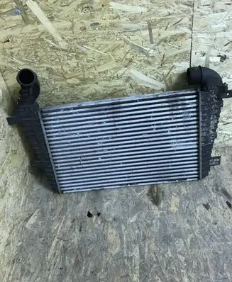 Opel Zafira B Intercooler radiator