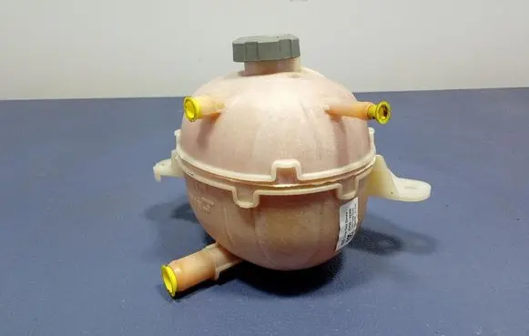 KIA Sportage Coolant expansion tank/reservoir 25430N7200