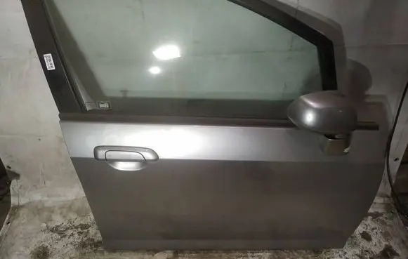Honda Jazz Front door pilkos