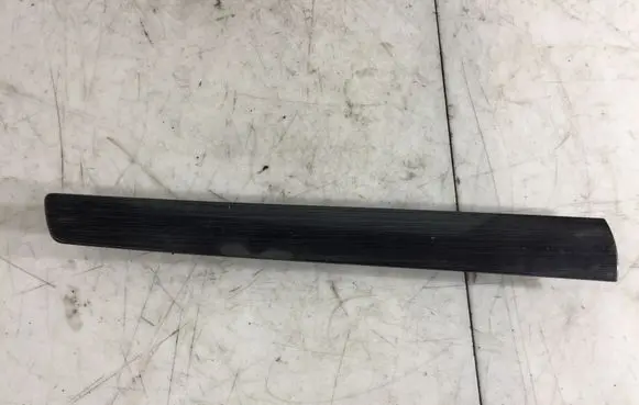 Opel Zafira B Dashboard glove box trim 13163898