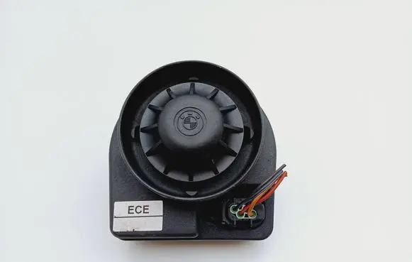 BMW 3 E46 Alarm system siren 8383152