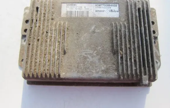 Renault Laguna I Engine control unit/module 7700864458 S113717115D 7700102294