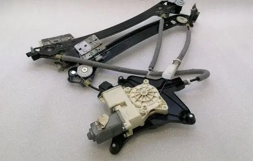 Ford Mustang VI Front door electric window regulator R9CRBC22252