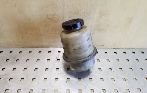 Nissan Pathfinder R51 Power steering fluid tank/reservoir 49180EA000 49180EB300