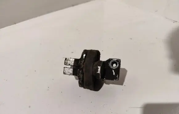 BMW 3 E36 Steering column universal joint 821045