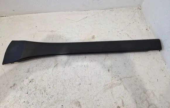 BMW 5 E28 Other front door trim element 1874242