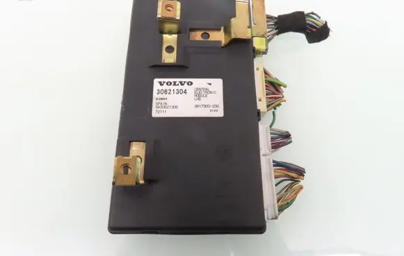Volvo S40, V40 Central body control module 3817900290 30621304