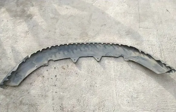 Seat Altea XL Front bumper lip 5P0805903