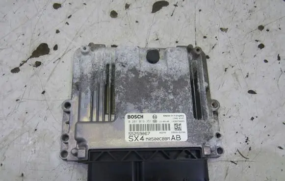 Suzuki SX4 S-Cross Engine control unit/module ECU 0281019351