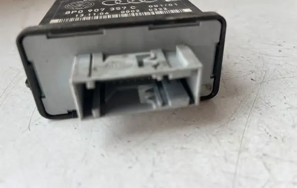 Audi A6 S6 C6 4F Light module LCM 8P0907357C 5LA00837922