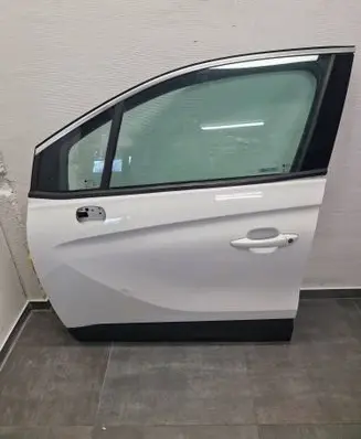 Opel Crossland X Front door 