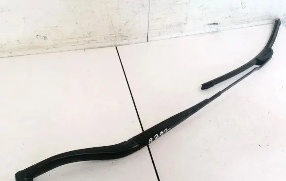 Opel Signum Front wiper blade arm