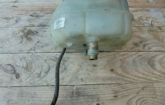 Maserati Quattroporte Power steering fluid tank/reservoir