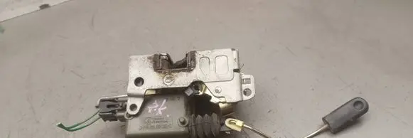 Iveco Daily 3rd gen Front door lock PA66GF30