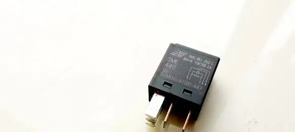 Seat Alhambra (Mk1) Other relay 7M0951253C 95VW10K705EA