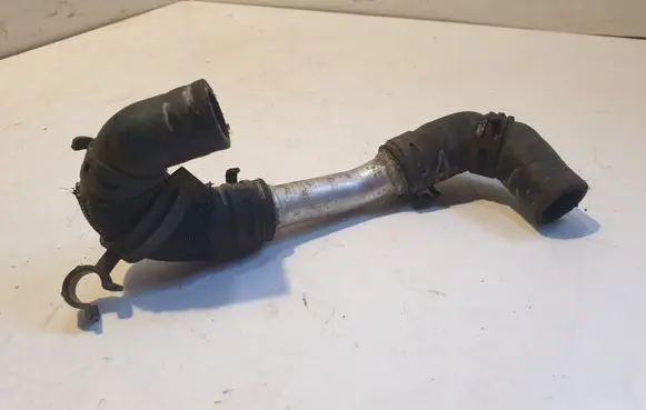 Volkswagen Touareg I Engine coolant pipe/hose